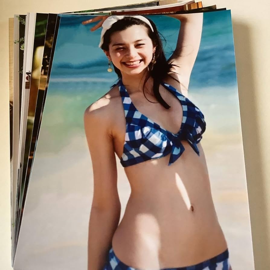 Amazon.co.jp: 2)80099) 中条あやみ L判写真10枚set : 文房具